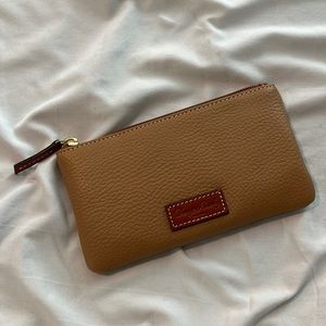Dooney & Bourke wristlet new